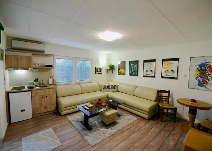 Casa vacanze Soko & Garden Skopje